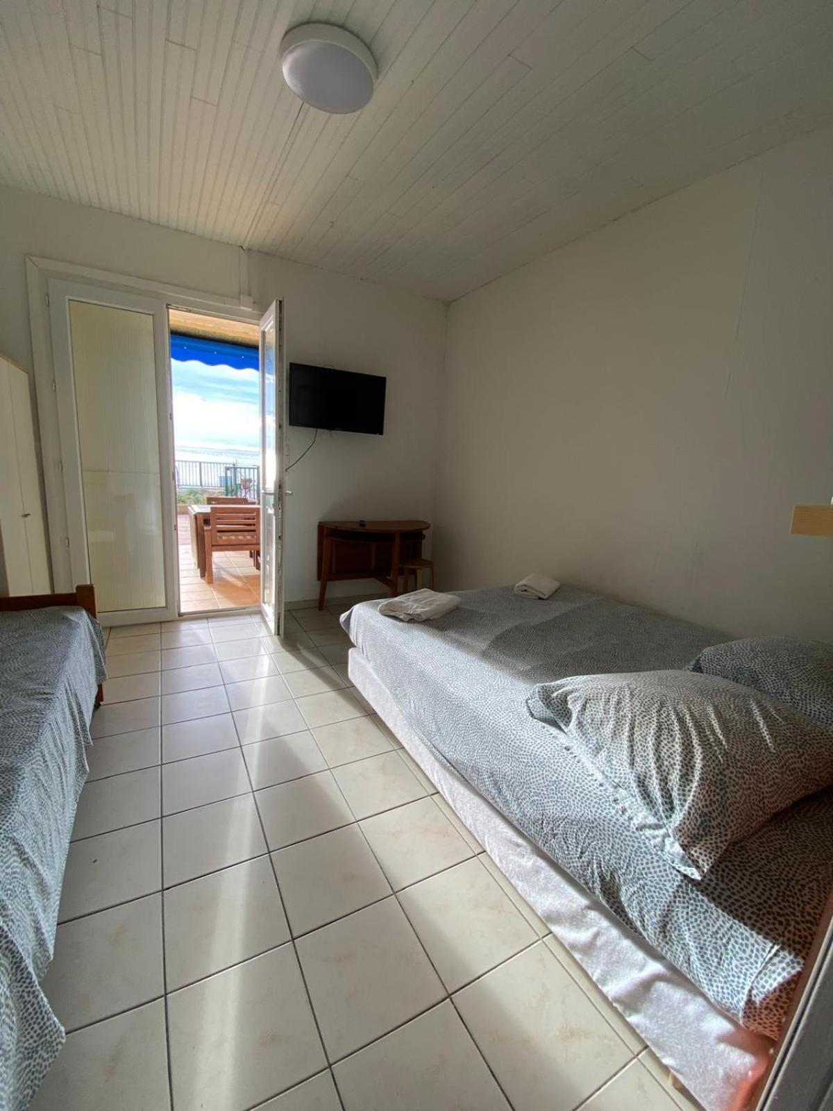 Le Surplage Motel Hyères